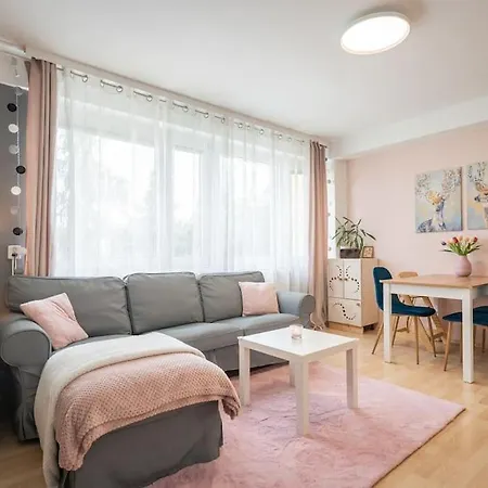 Children Friendly With Babysitter Available! & Free Parking Apartman Prága